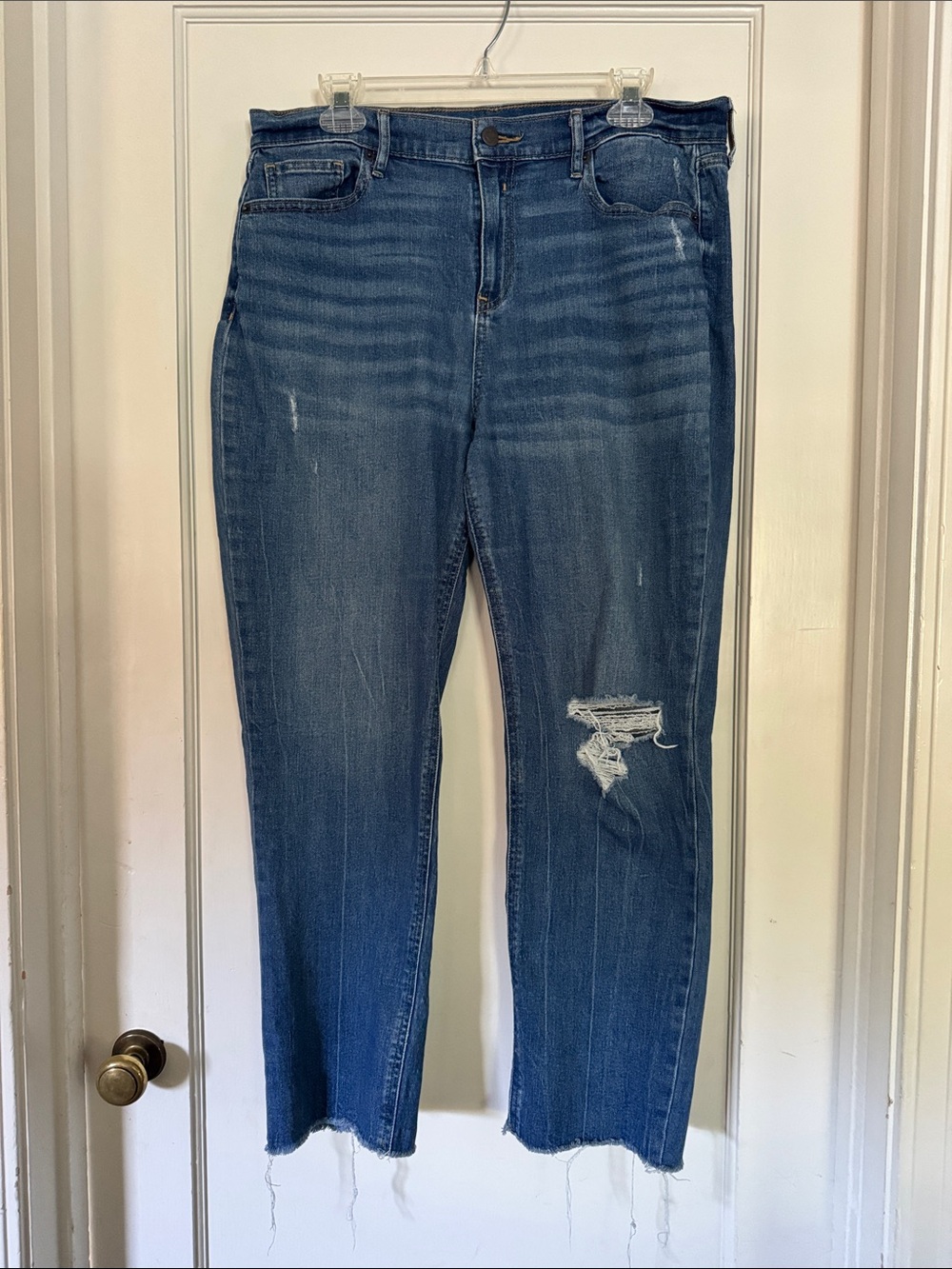 Old Navy Distressed Dark Blue Cropped Jeans